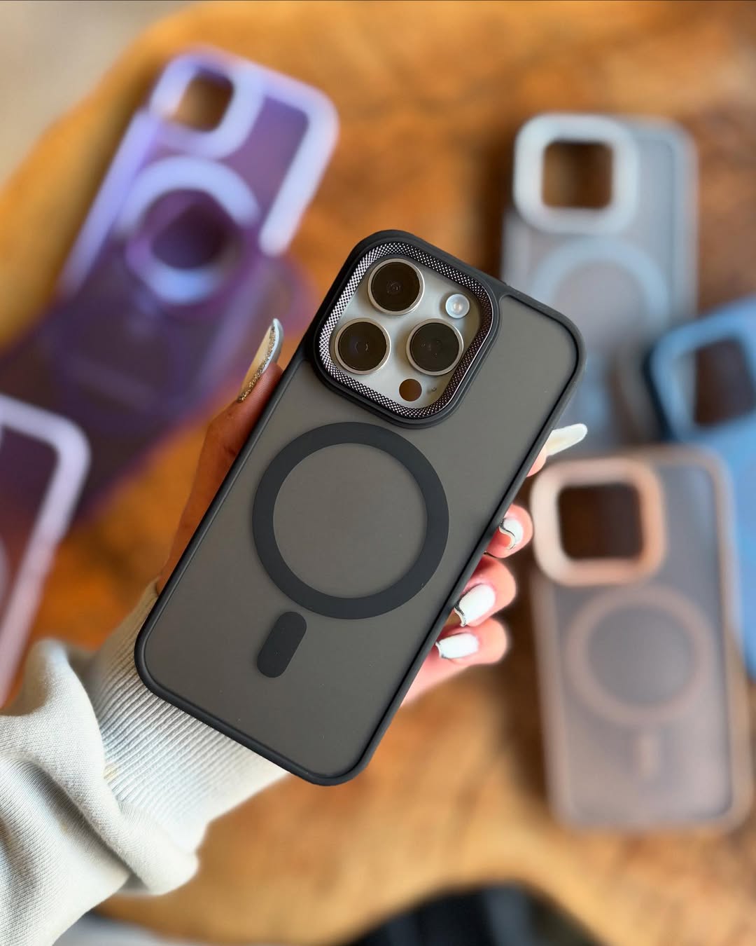 16 Pro Max Matte Case - Stylish MagSafe Cover