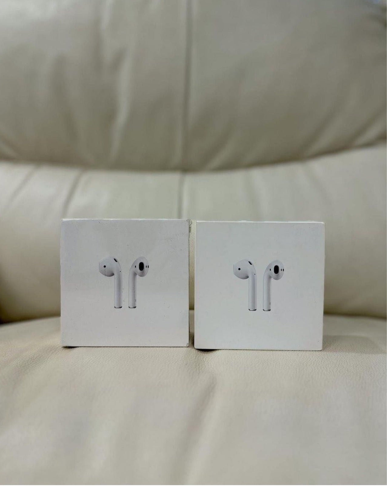 Stylish Wireless Earbuds - Crystal Clear Sound 50% OFF