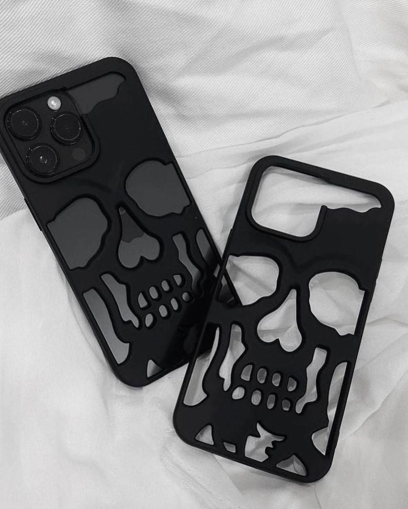 "Unearthed Elegance: Skull-Themed Phone Cases for the Bold and Stylish" BLACK