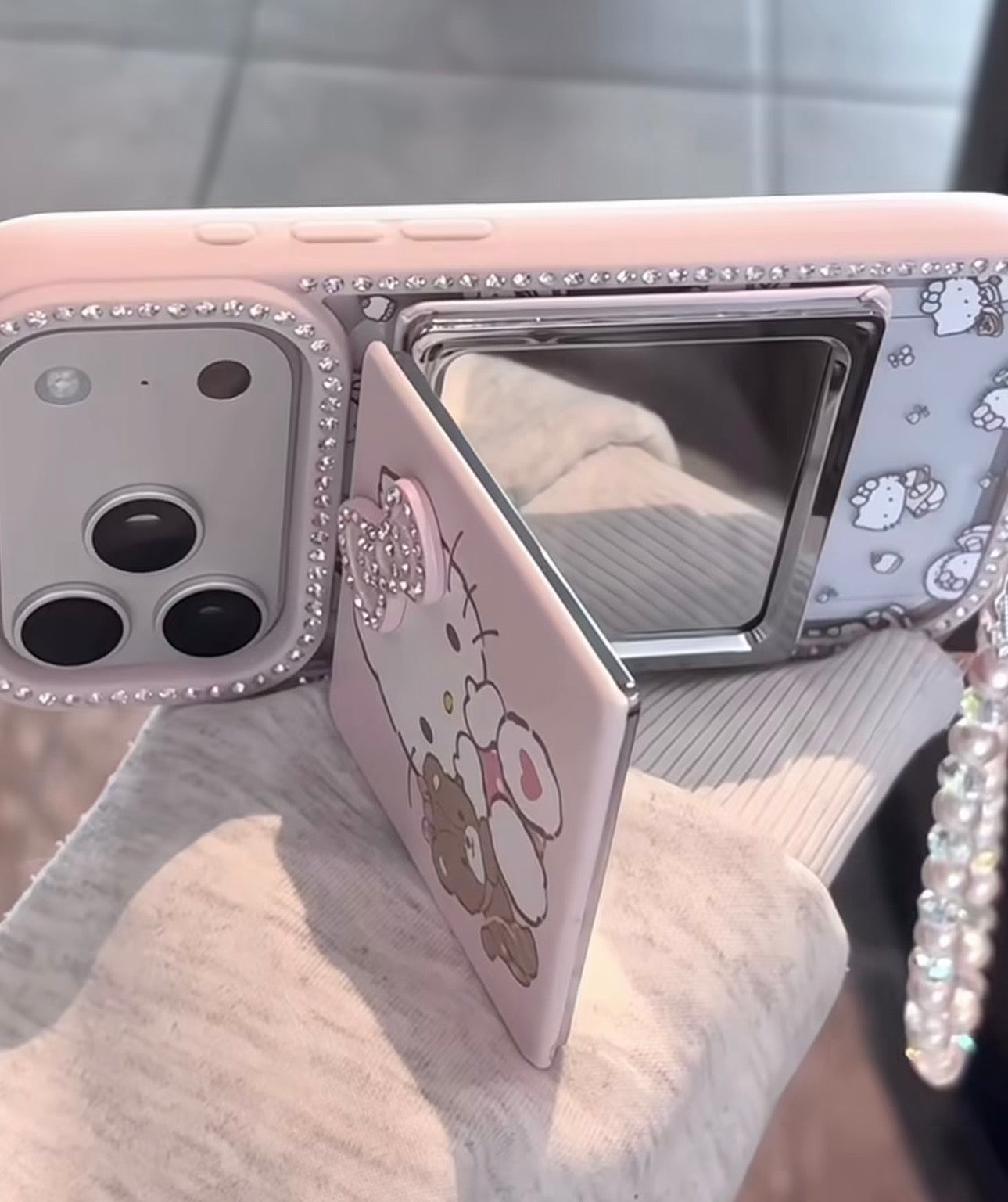 Premium Diamond Mirror Hello Kitty Bow Case